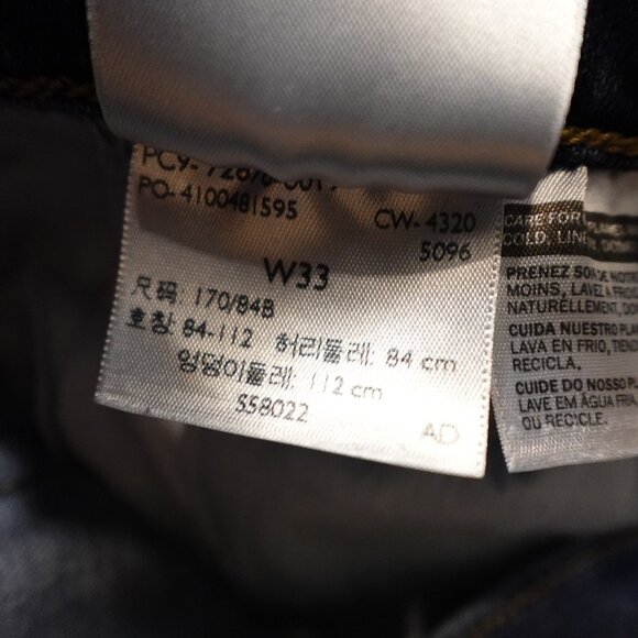 Levi’s High Rise Denim Cutoff Shorts Women’s 33 Blue Raw Hem Distressed 2.5” - Picture 9 of 10